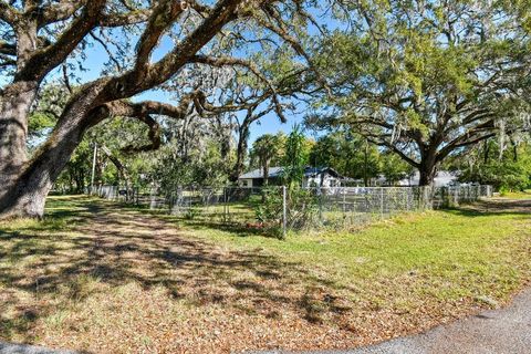 A home in ZEPHYRHILLS