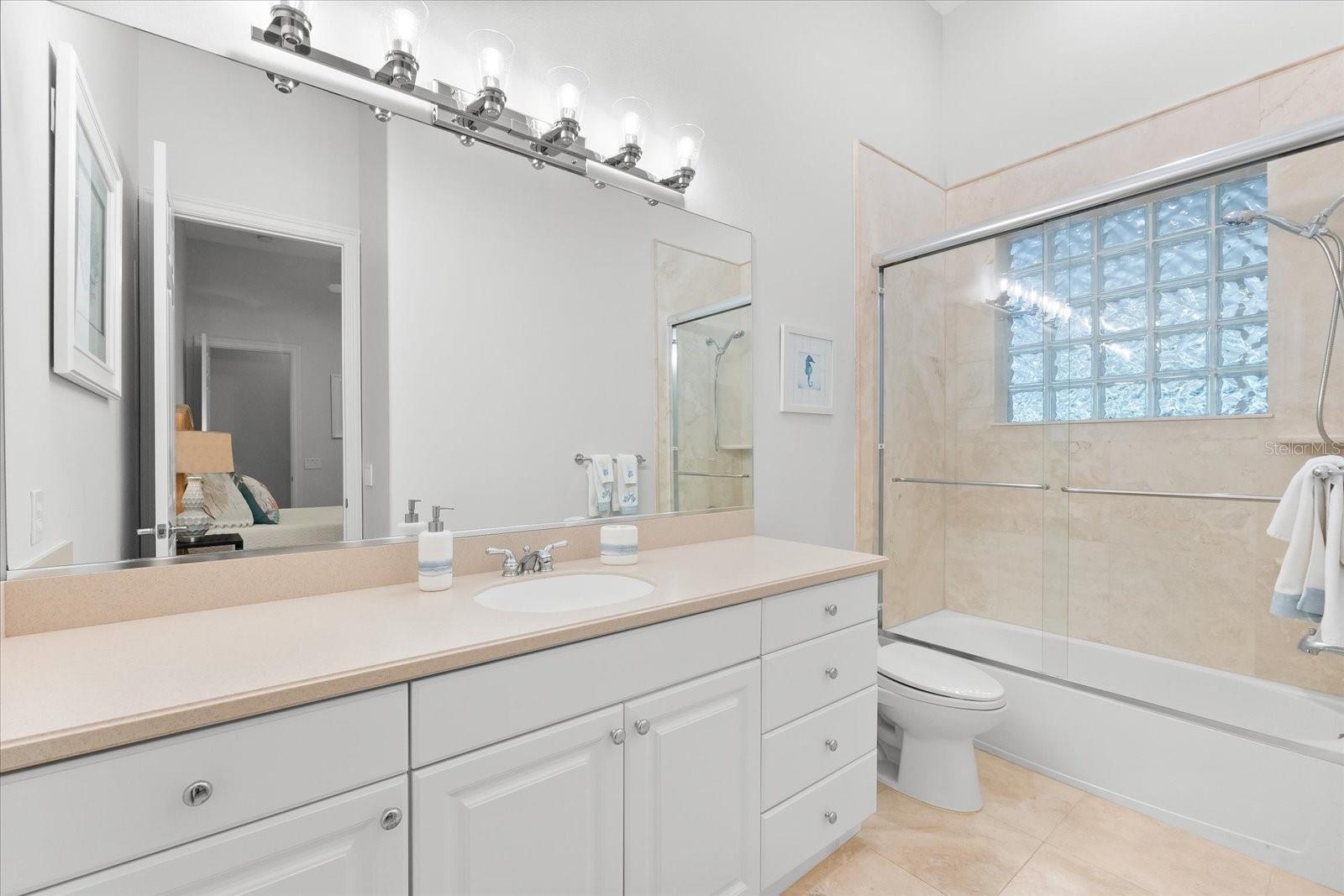 LAUREL OAK ESTATES SEC 08 - Residential