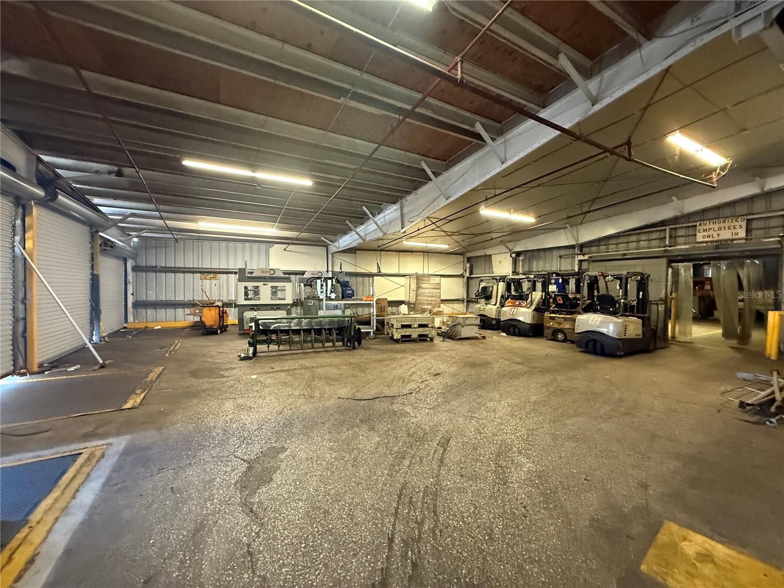 BRADYS SUB - Commercial Sale