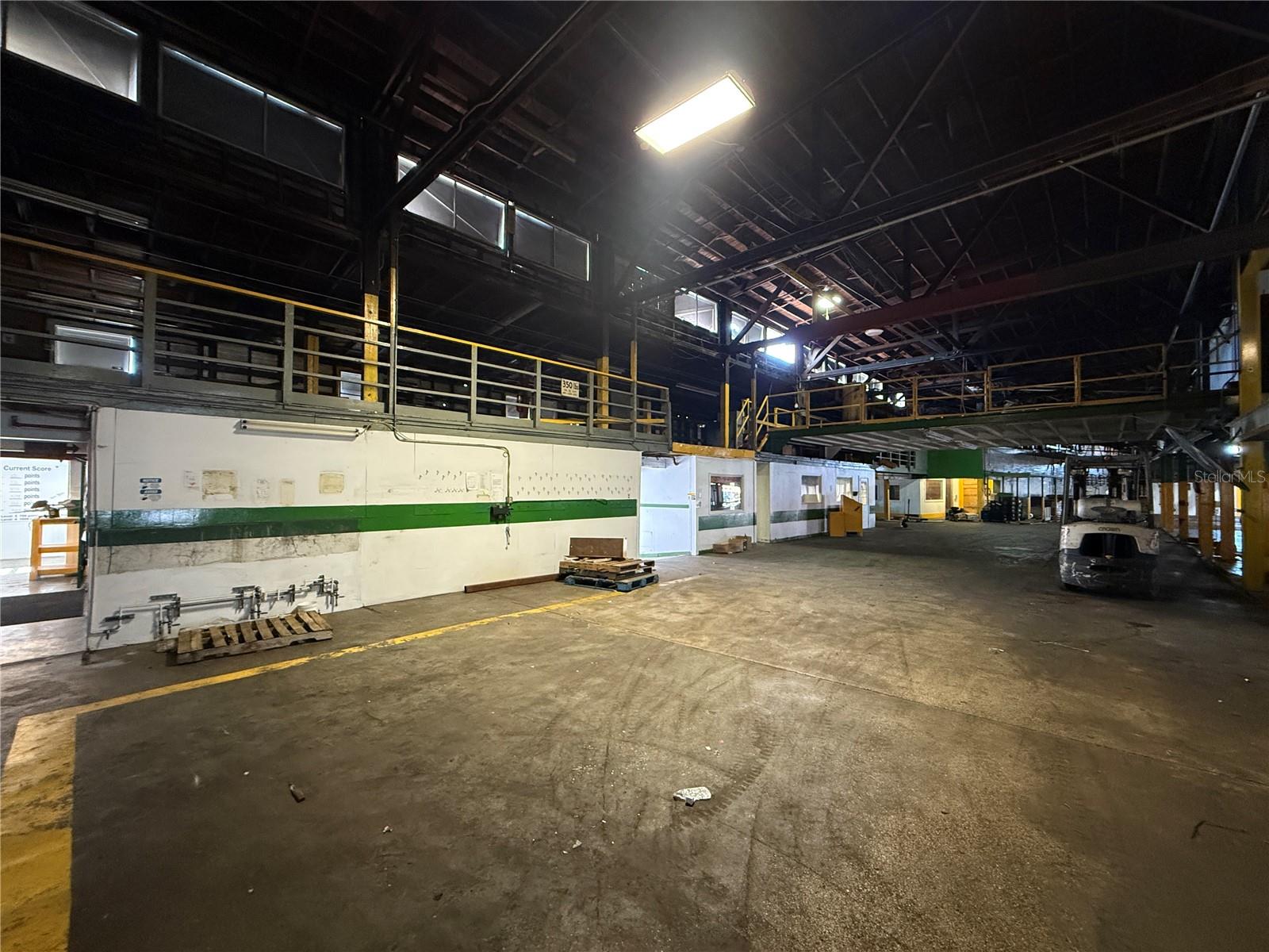 BRADYS SUB - Commercial Sale