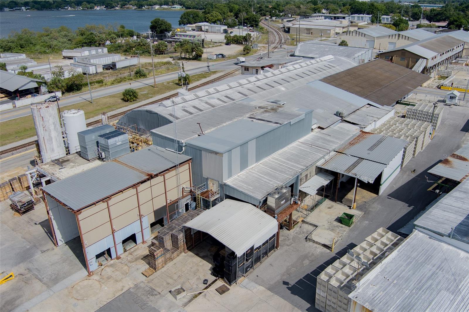 BRADYS SUB - Commercial Sale