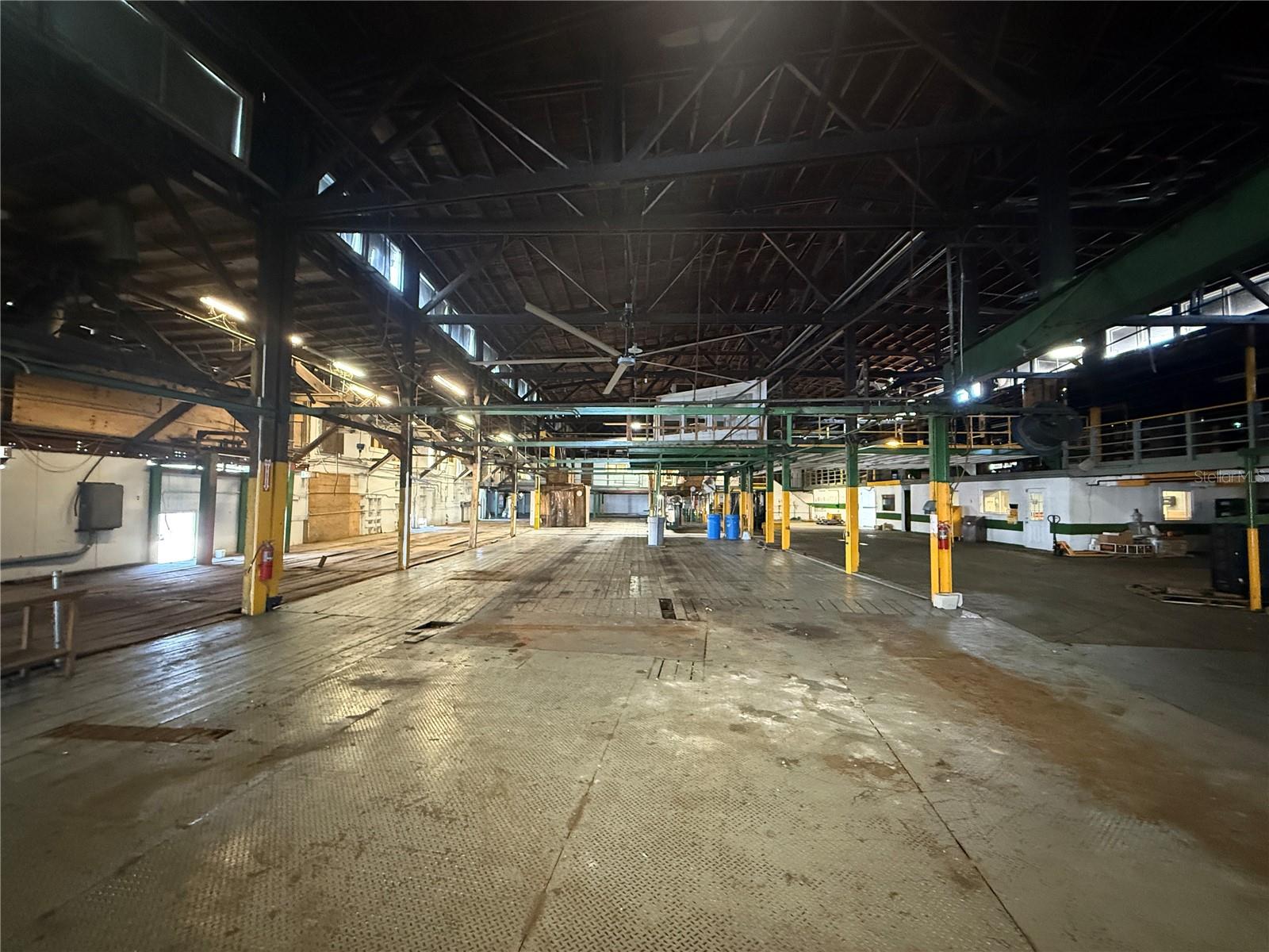 BRADYS SUB - Commercial Sale