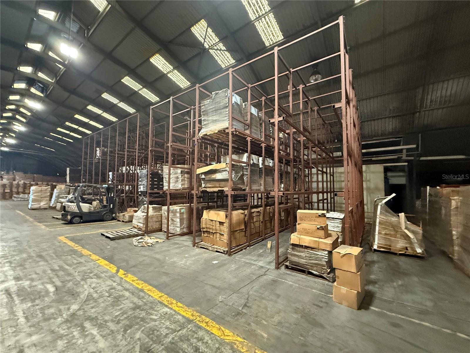 BRADYS SUB - Commercial Sale