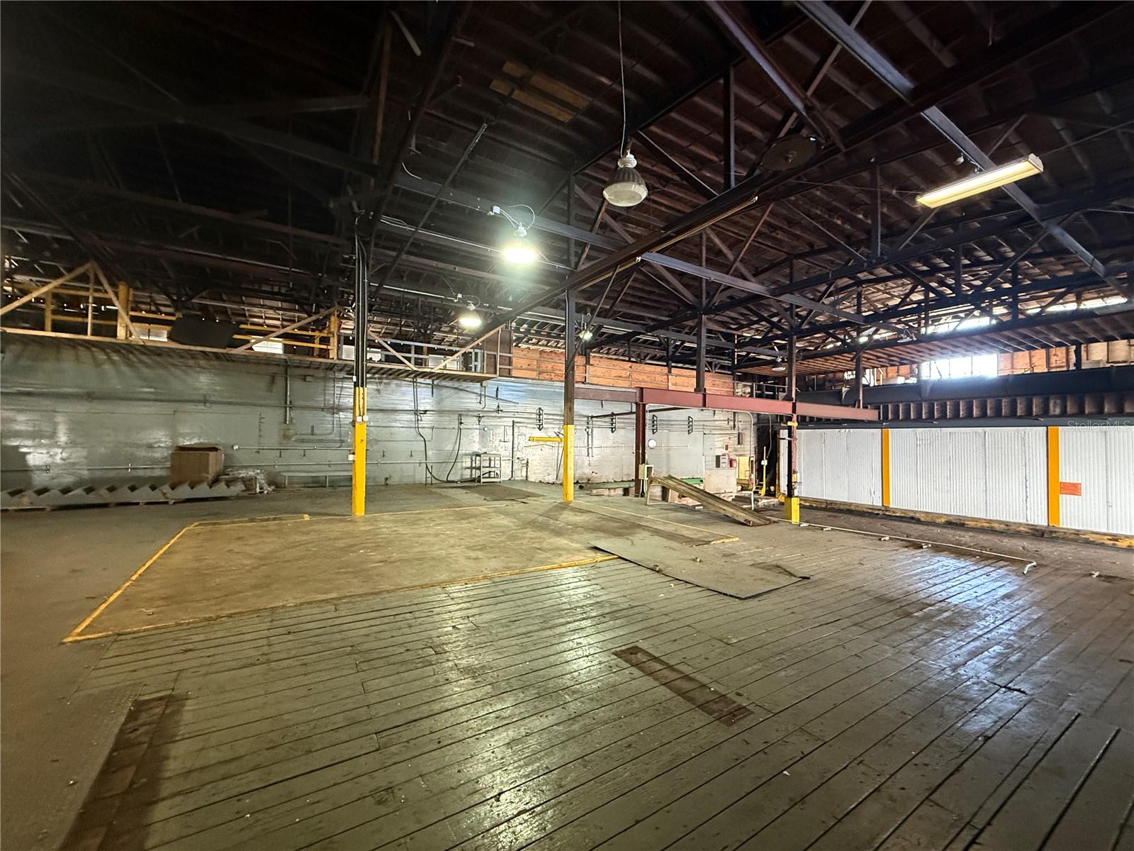 BRADYS SUB - Commercial Sale