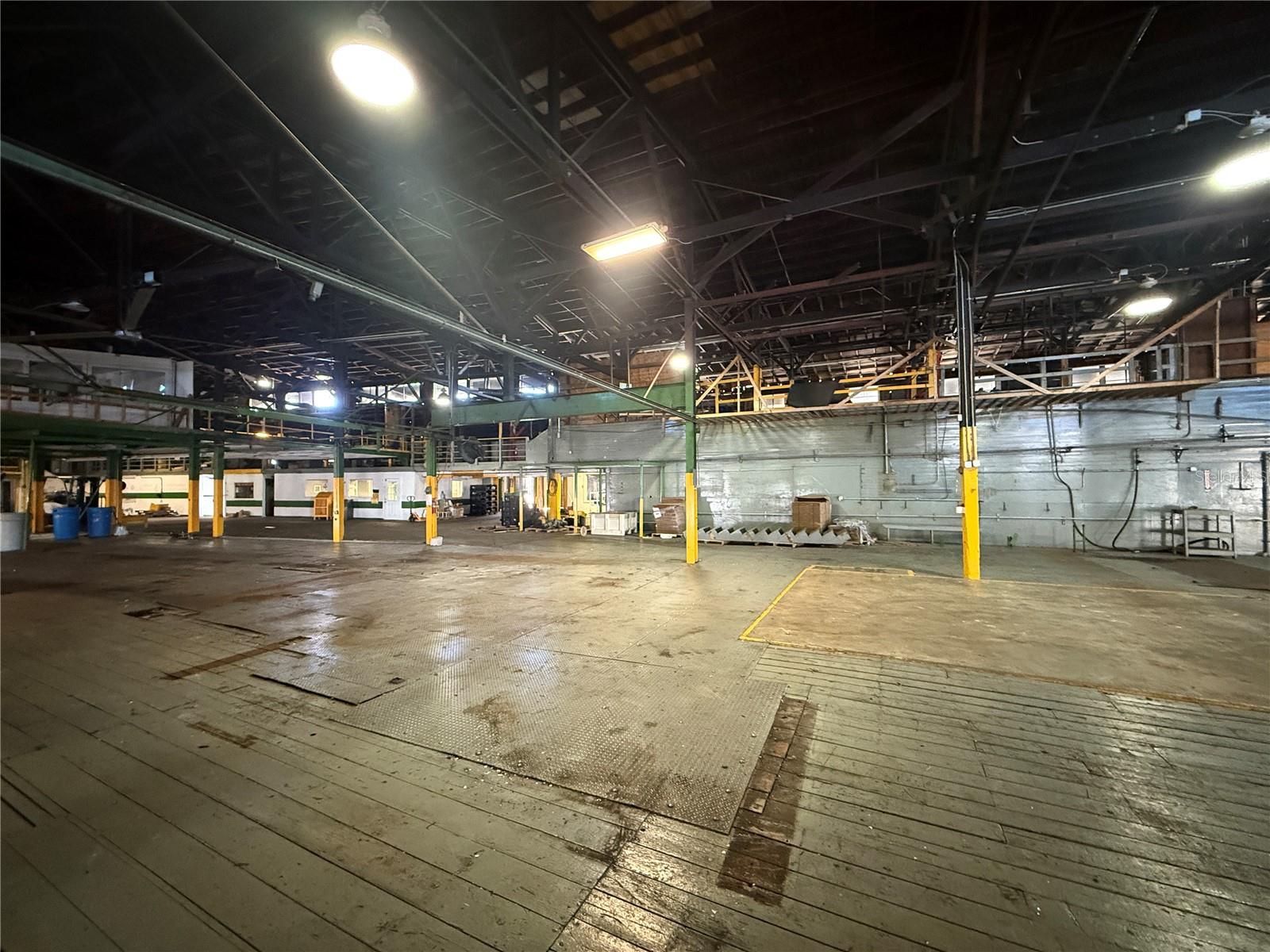 BRADYS SUB - Commercial Sale