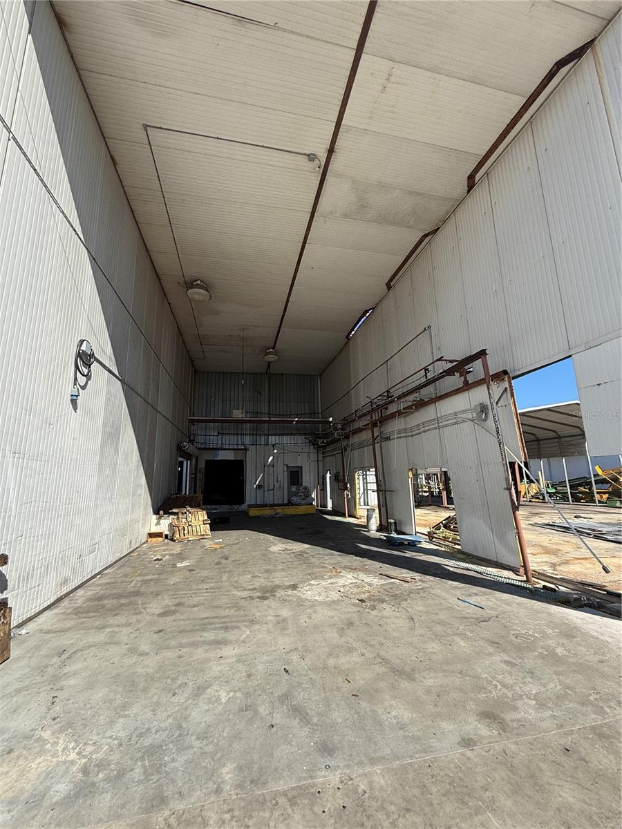 BRADYS SUB - Commercial Sale