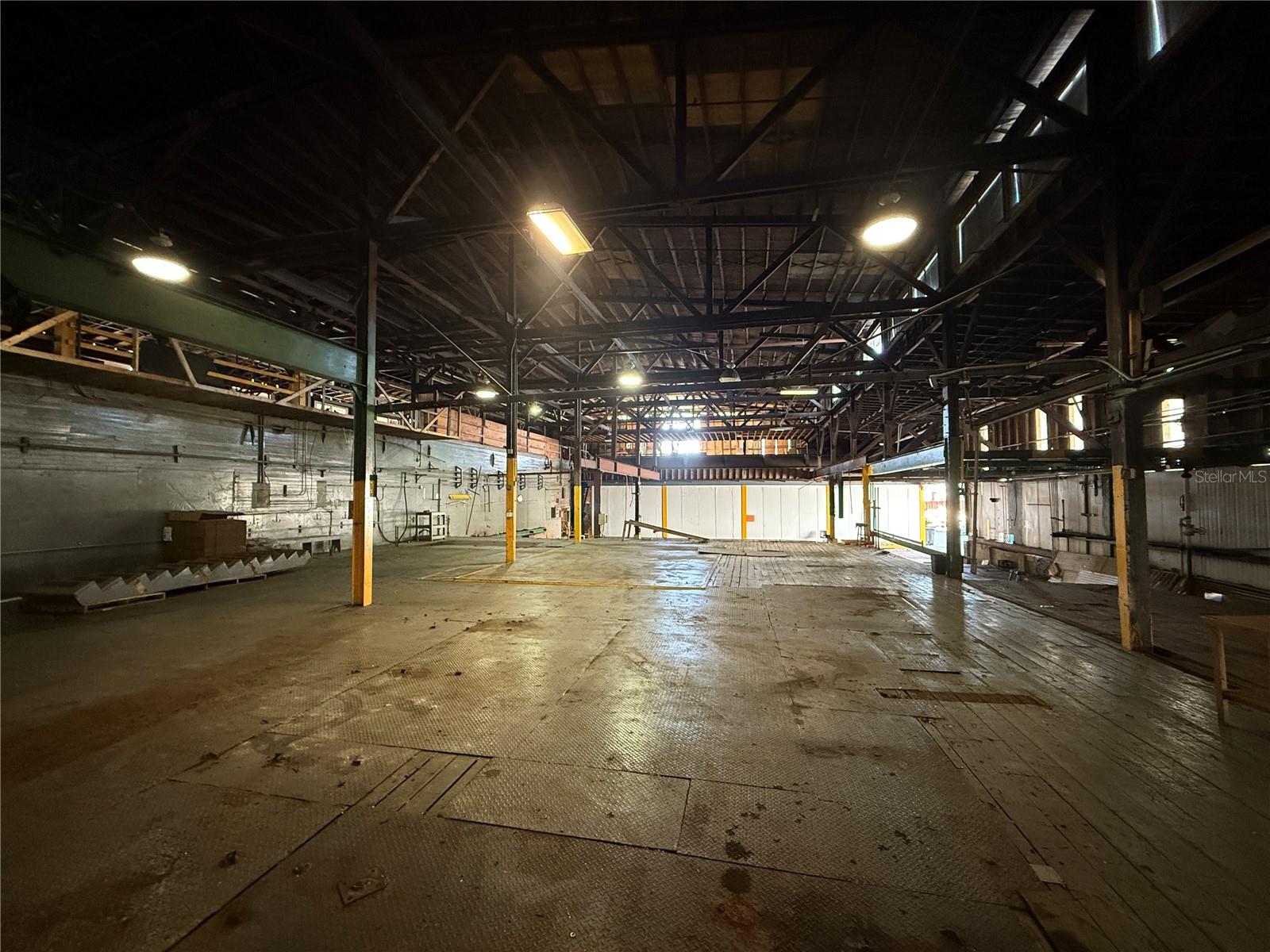 BRADYS SUB - Commercial Sale