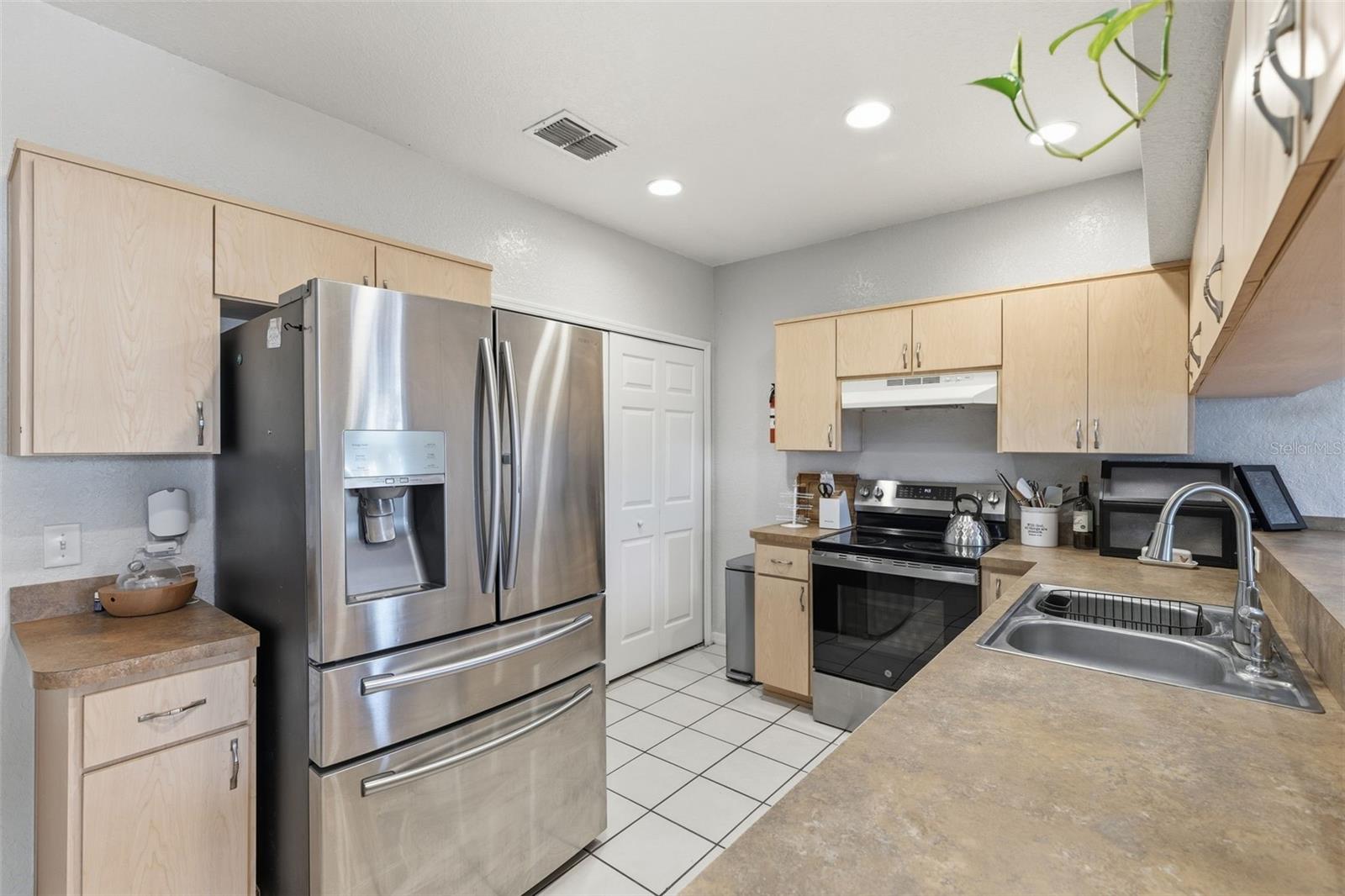 CRAFTS SUB - Residential Income