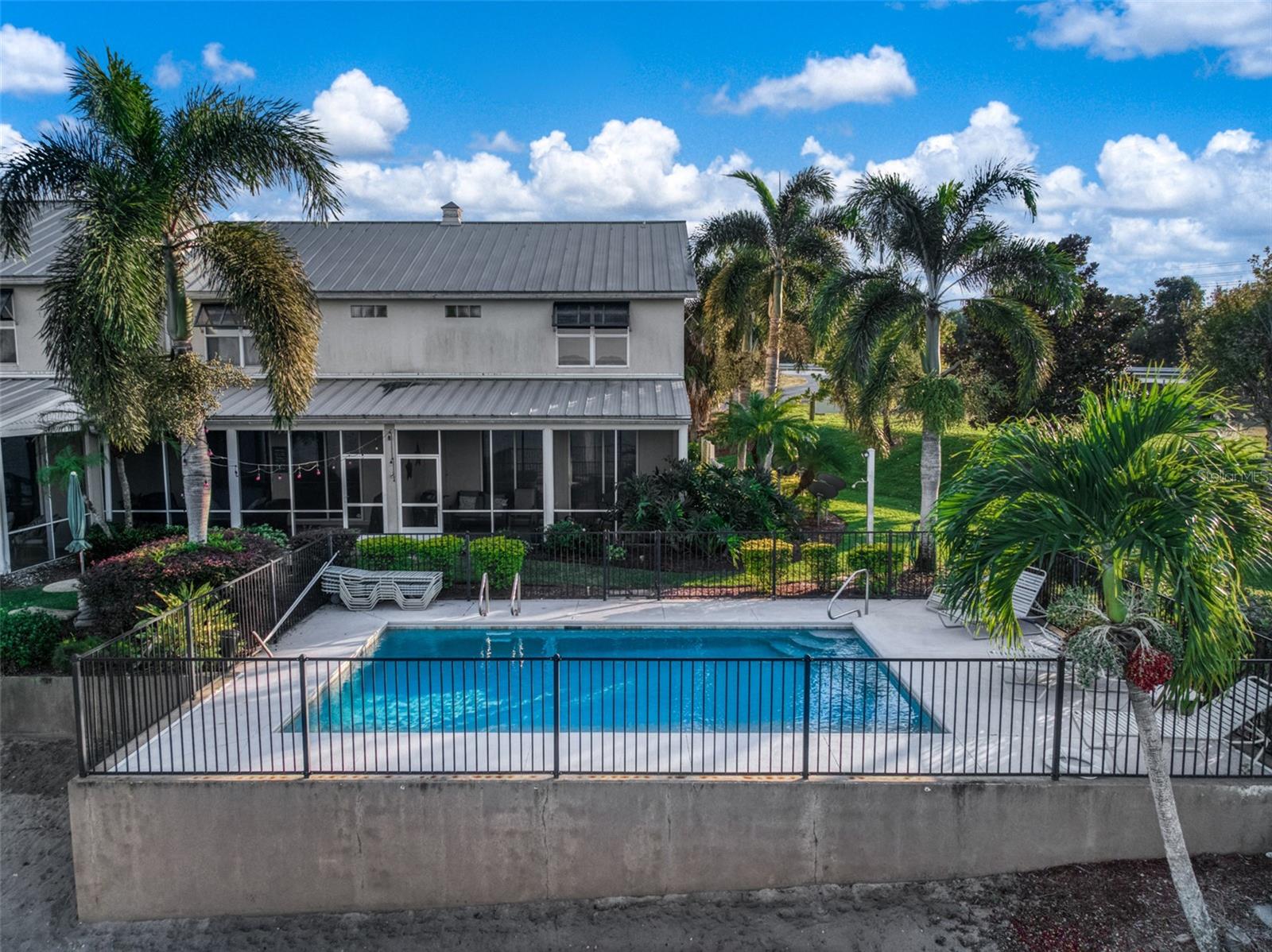 ARBOR COVE - Residential