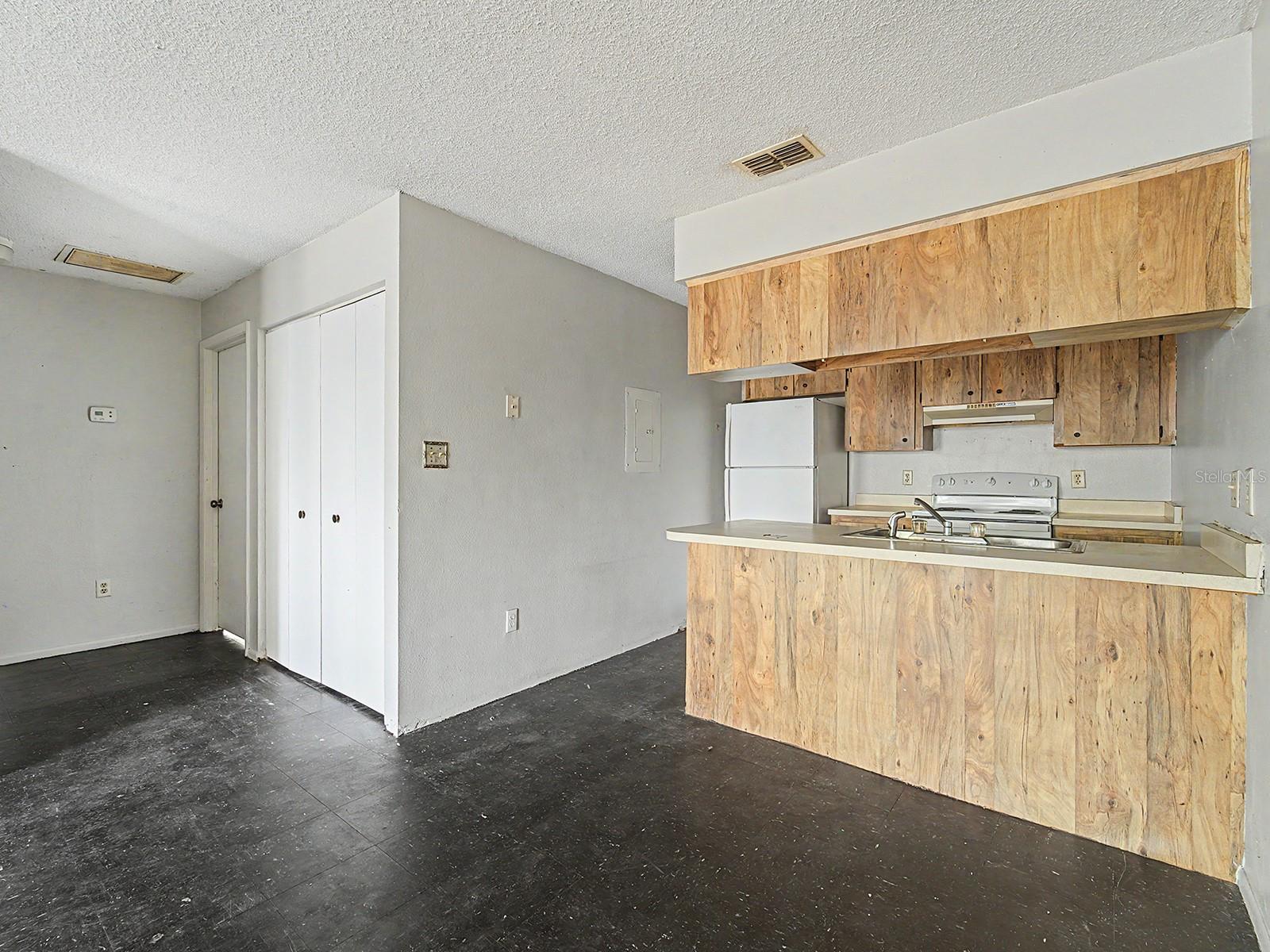 GREENFIELDS 01 - Residential Income