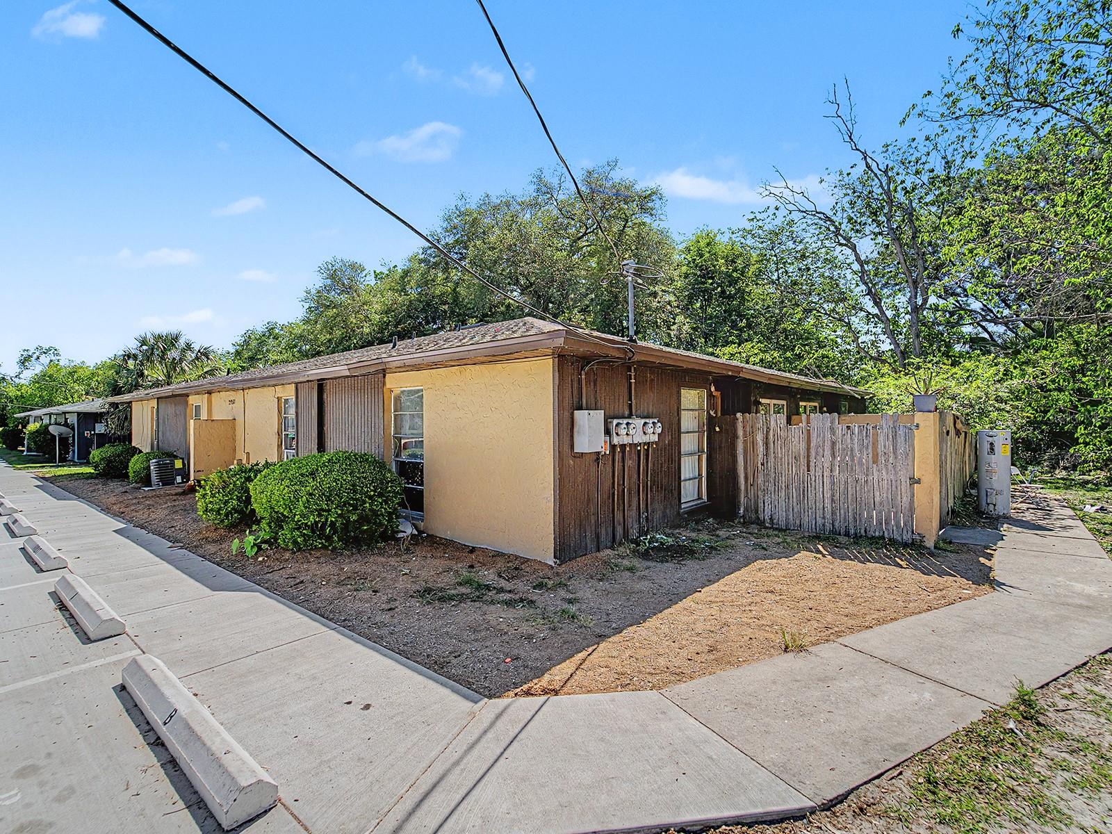 GREENFIELDS 01 - Residential Income