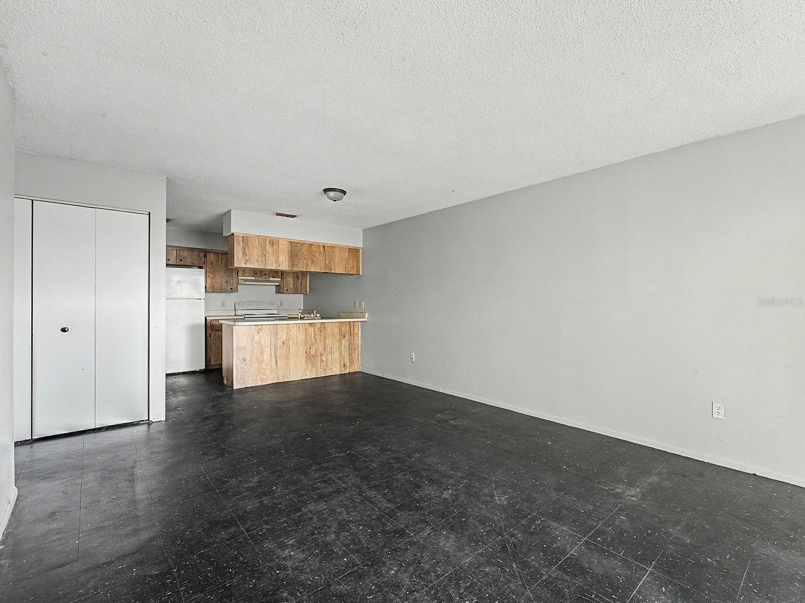 GREENFIELDS 01 - Residential Income