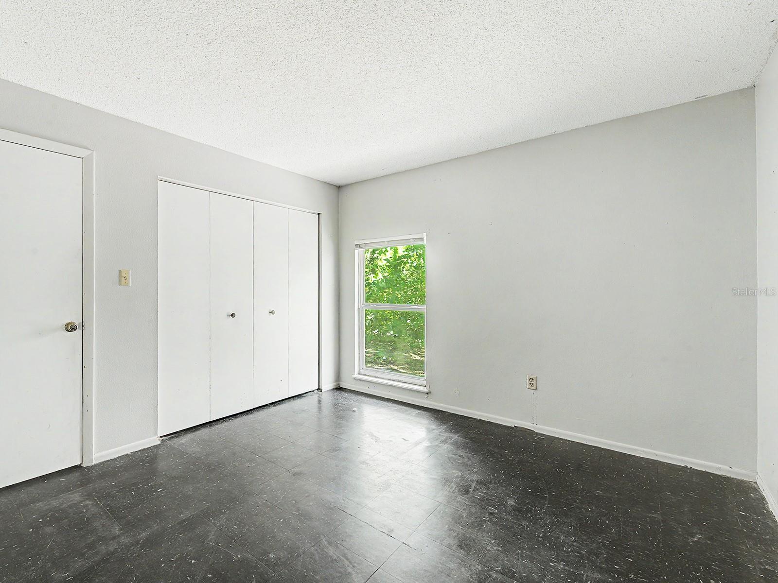 GREENFIELDS 01 - Residential Income