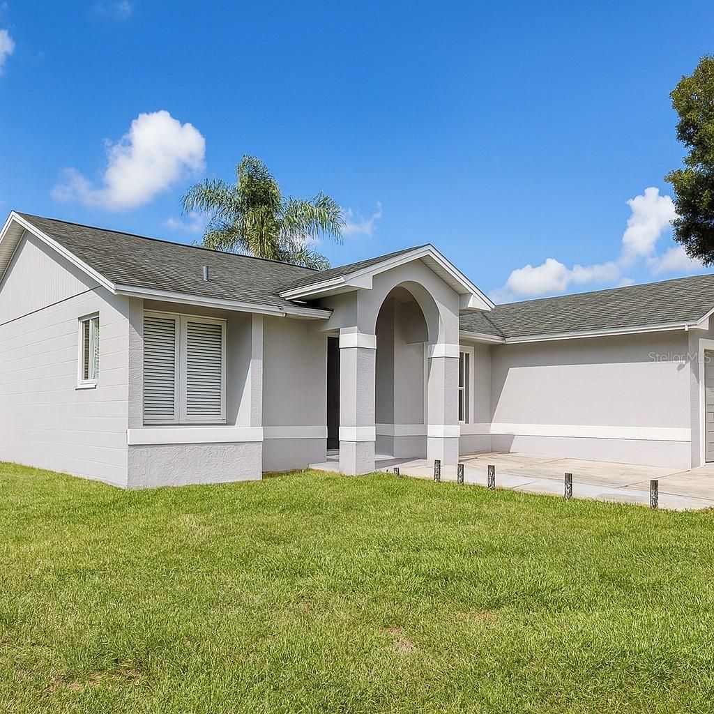 Photo of 352 Ashbourne Dr, Orlando, FL 32835 (MLS # O6354515)