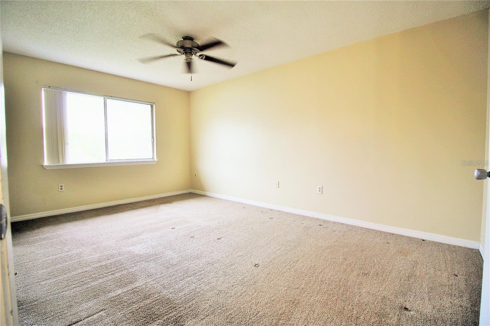 PHEASANT RUN AT ROSEMONT CONDO - Residential