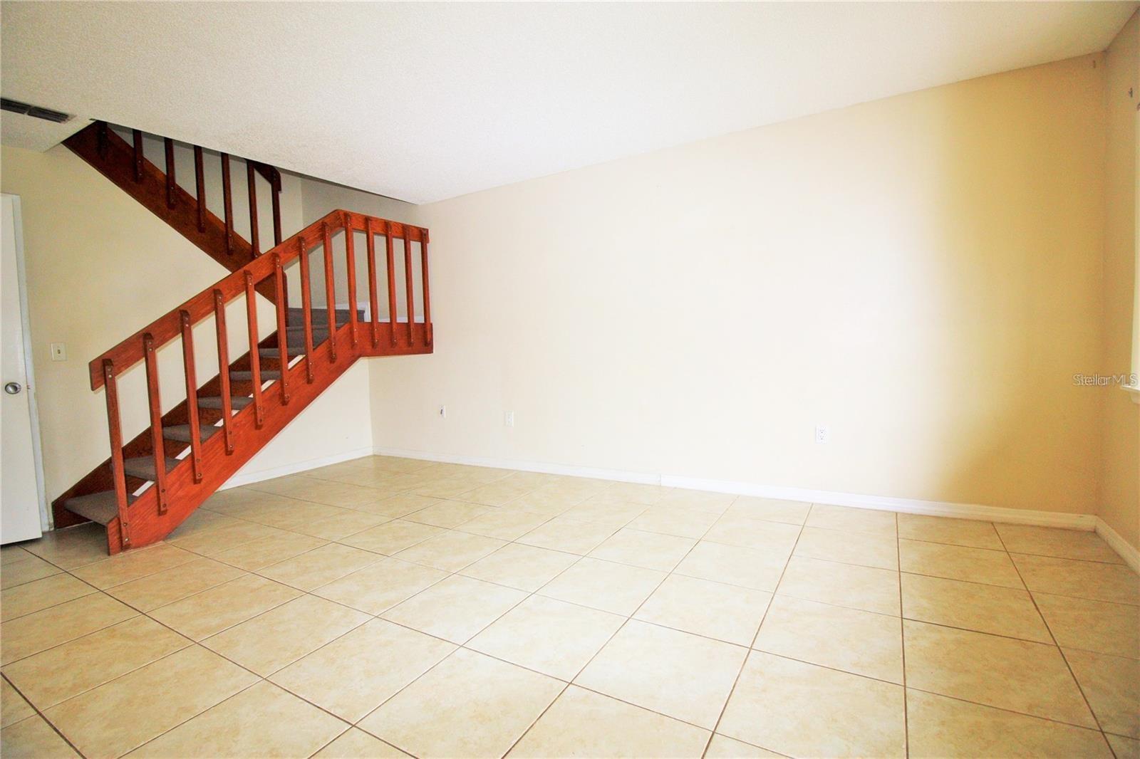 PHEASANT RUN AT ROSEMONT CONDO - Residential