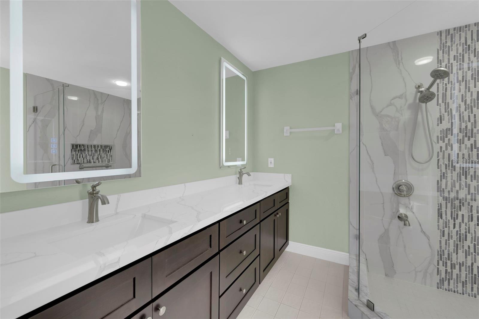 RIVER FOREST ISLAND - Residential