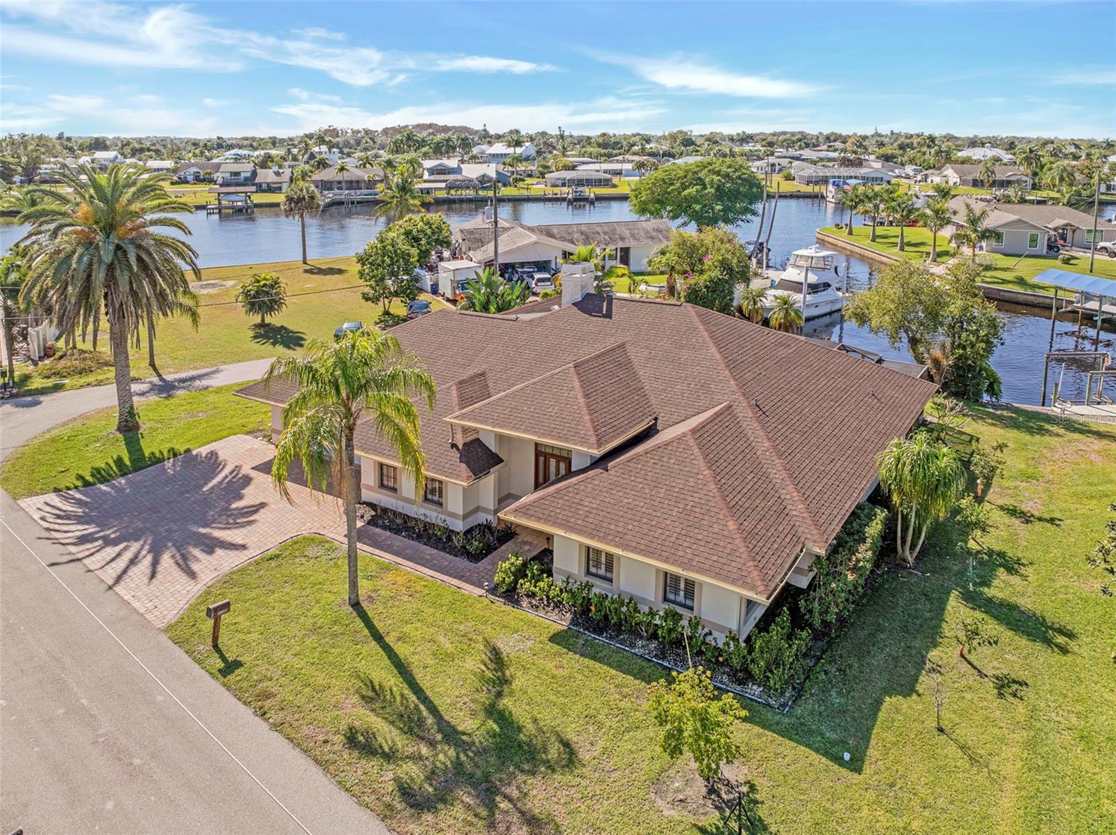 RIVER FOREST ISLAND - Residential