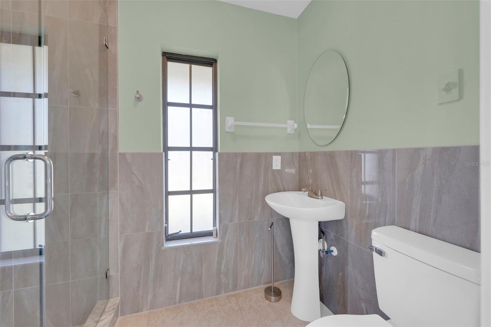 RIVER FOREST ISLAND - Residential