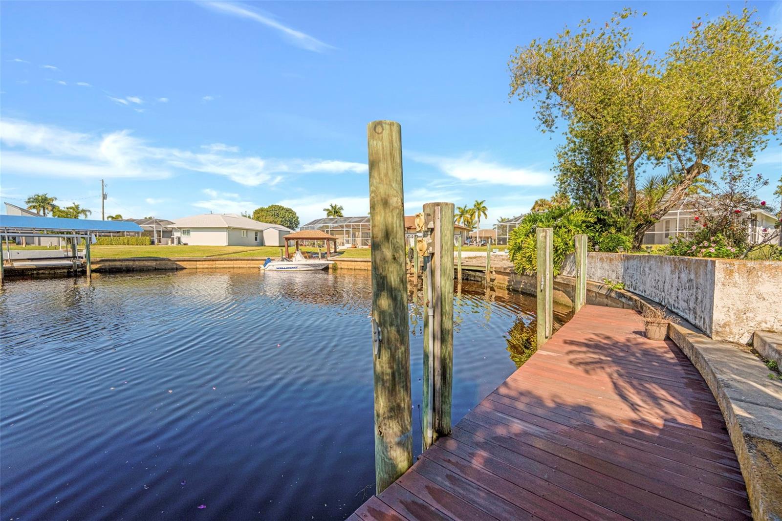 RIVER FOREST ISLAND - Residential