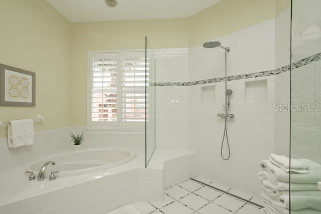 ACADEMY PARK PH IV & V - Residential Lease