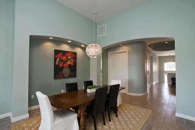 ACADEMY PARK PH IV & V - Residential Lease