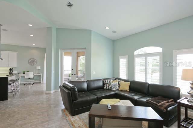 ACADEMY PARK PH IV & V - Residential Lease