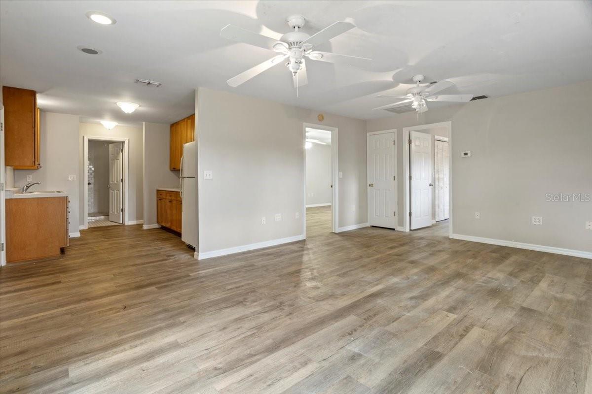 ROACH SUB - Residential Lease