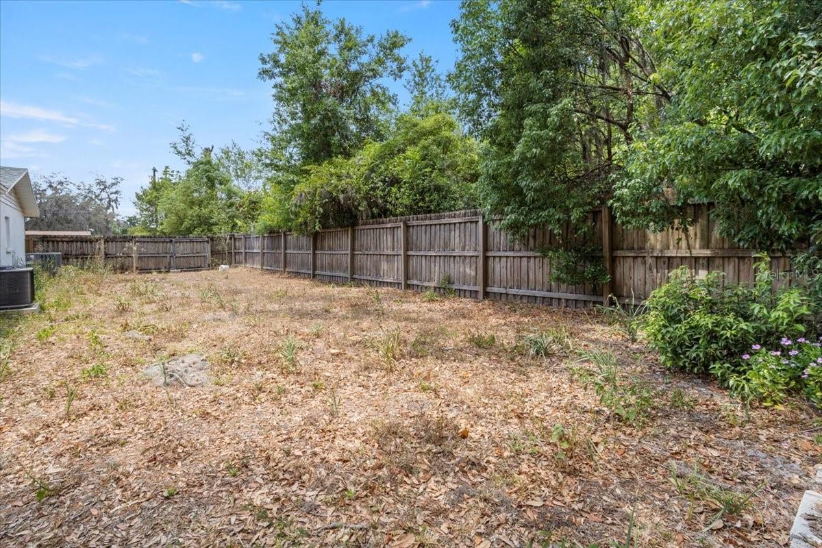 ROACH SUB - Residential Lease