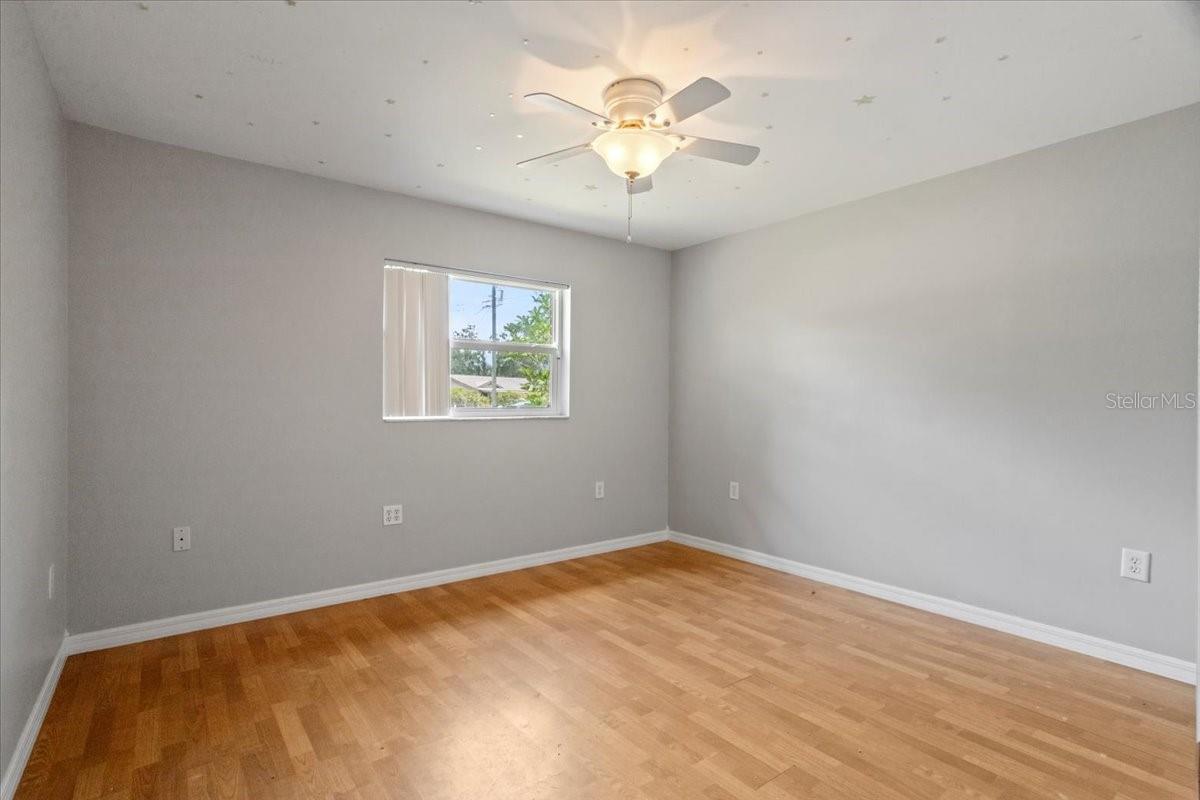 ROACH SUB - Residential Lease