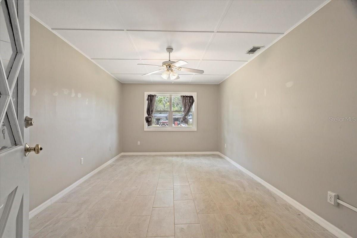 ROACH SUB - Residential Lease