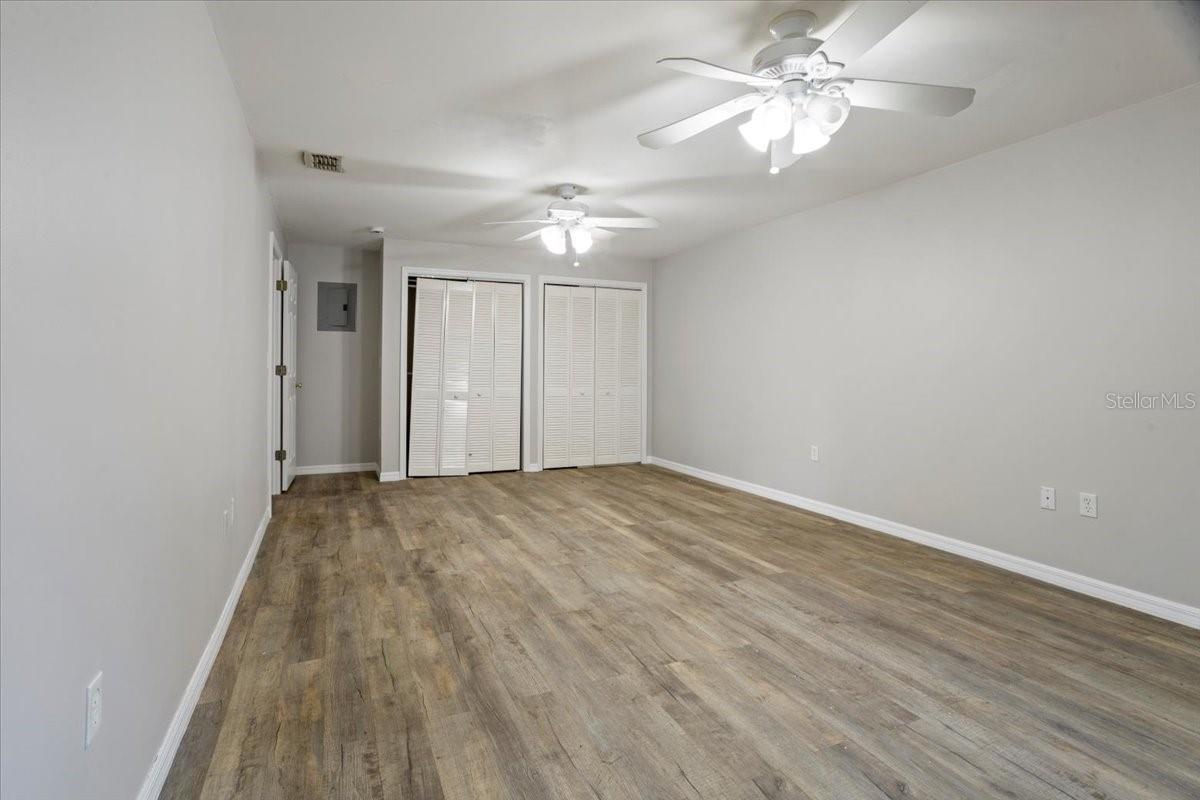 ROACH SUB - Residential Lease