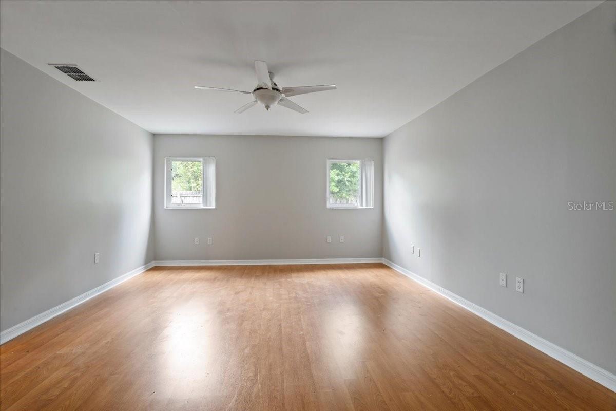 ROACH SUB - Residential Lease