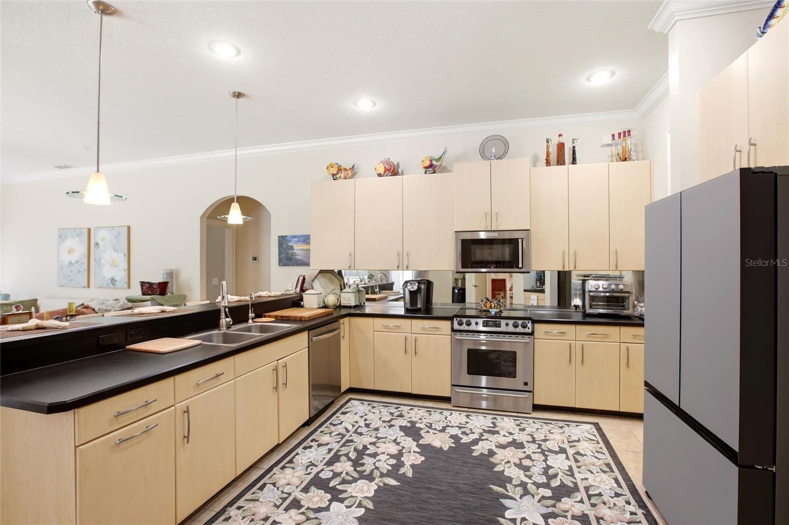 MISSION VALLEY ESTATE SEC A - Residential