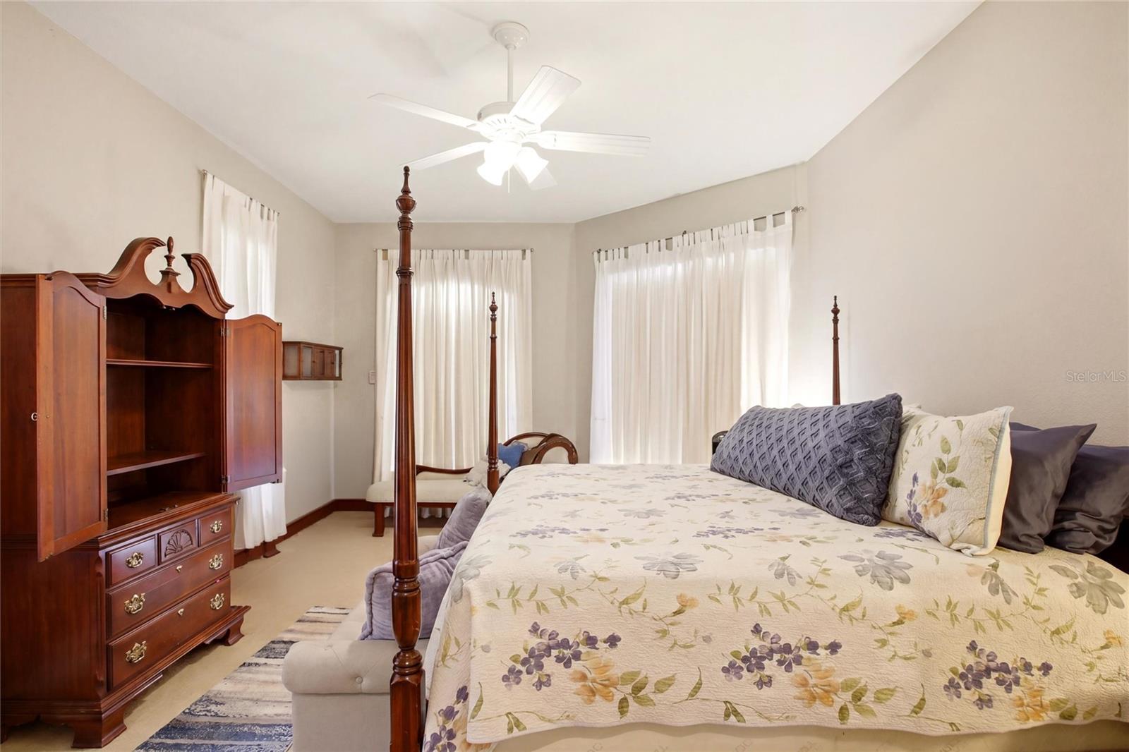 MISSION VALLEY ESTATE SEC A - Residential