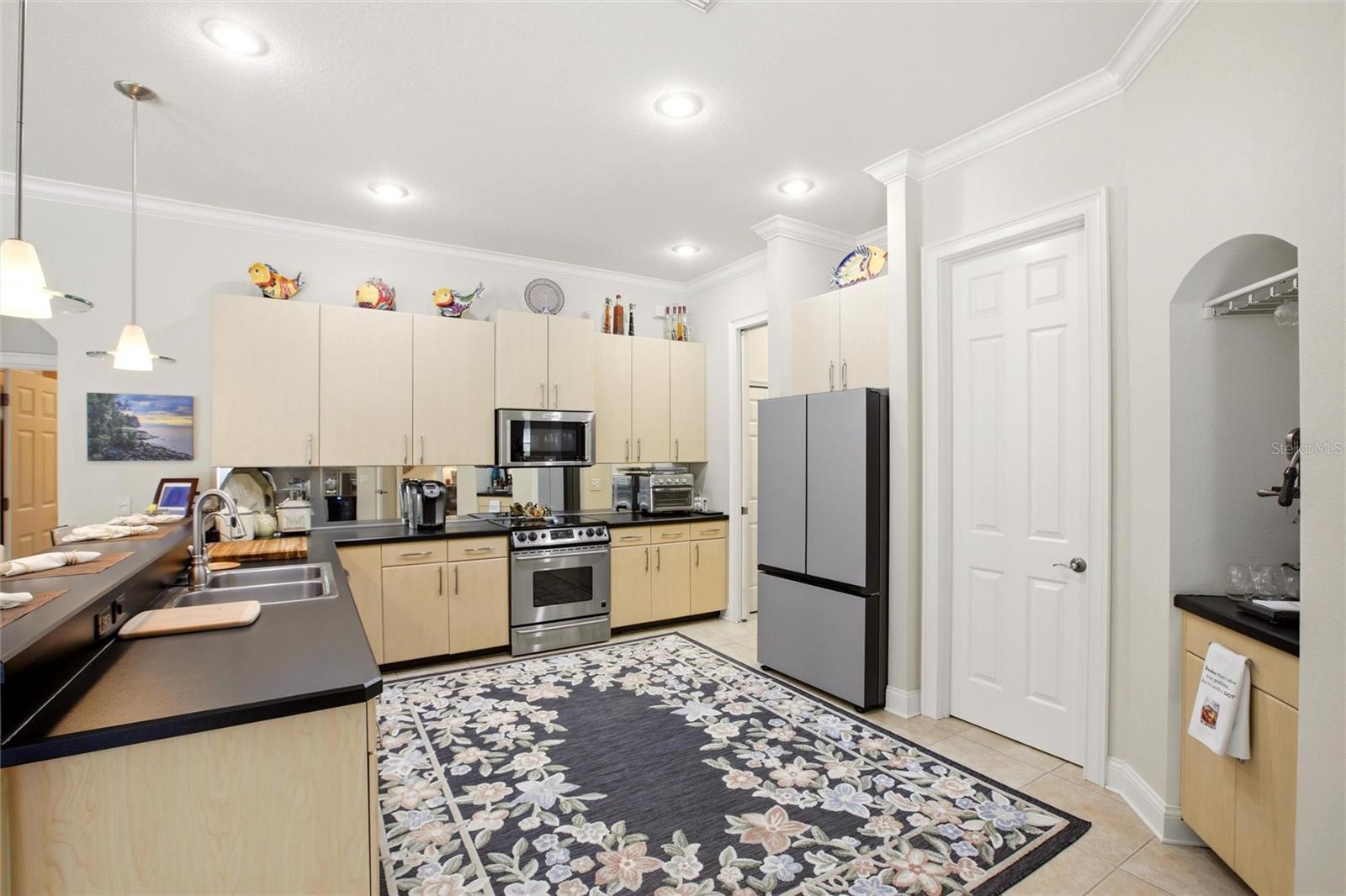 MISSION VALLEY ESTATE SEC A - Residential