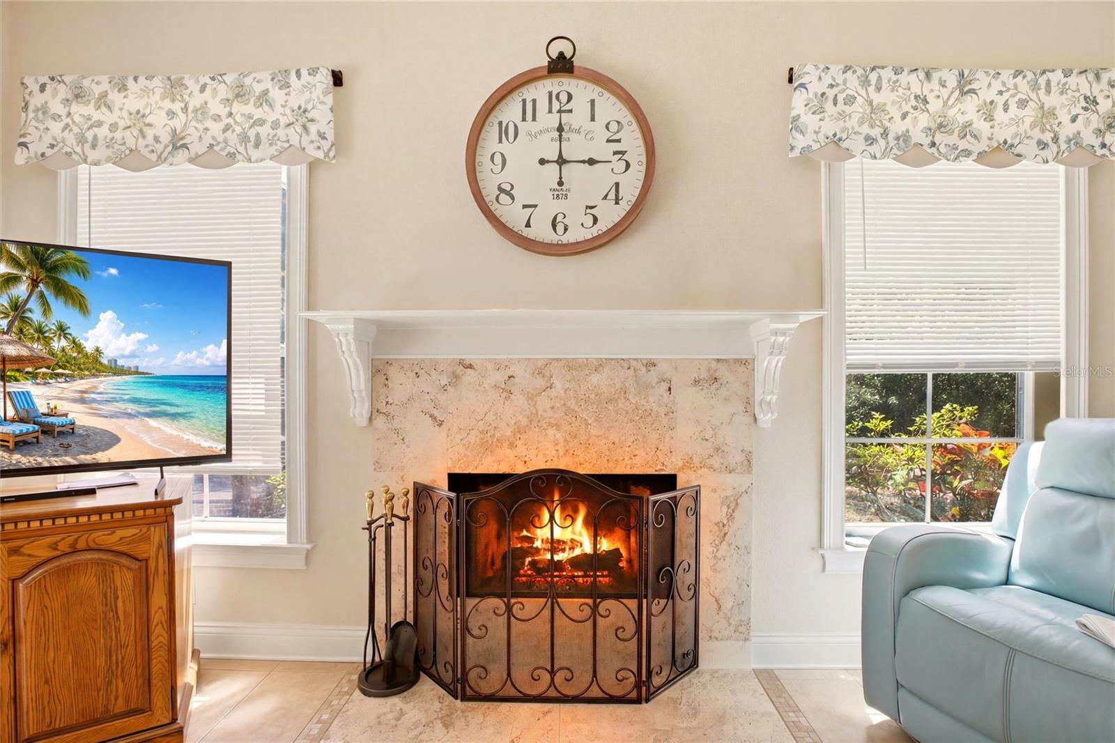 MISSION VALLEY ESTATE SEC A - Residential