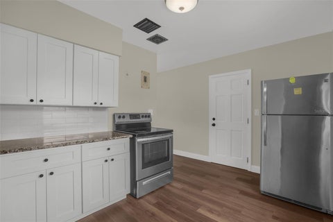 Tiny photo for 2012 Helms Avenue, Leesburg, FL 34748 (MLS # N6146401)