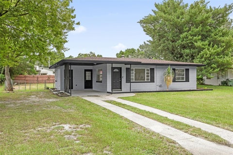 Tiny photo for 2012 Helms Avenue, Leesburg, FL 34748 (MLS # N6146401)