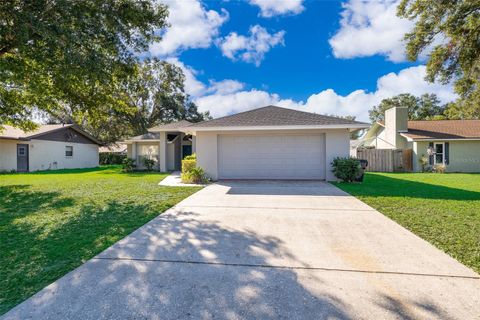 A home in AUBURNDALE