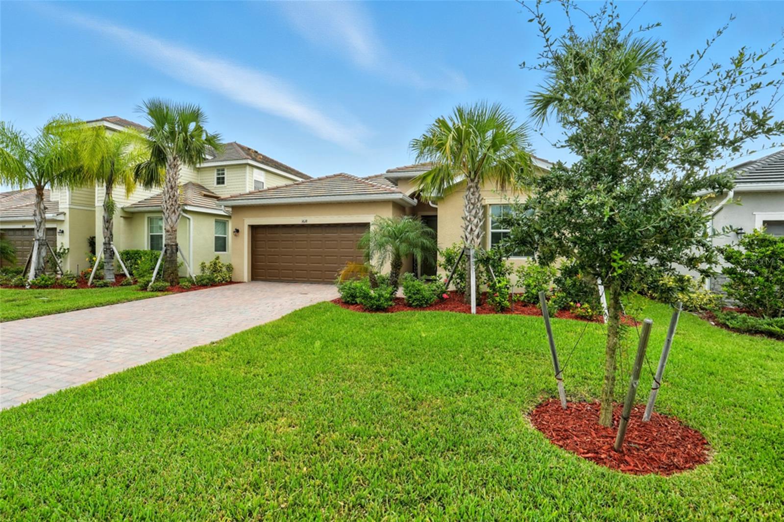 HAMPTON LKS/RIVER HALL SOUTH - Residential