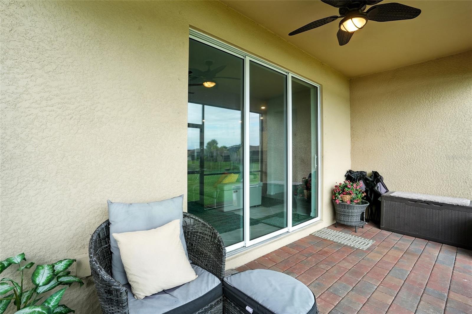 HAMPTON LKS/RIVER HALL SOUTH - Residential