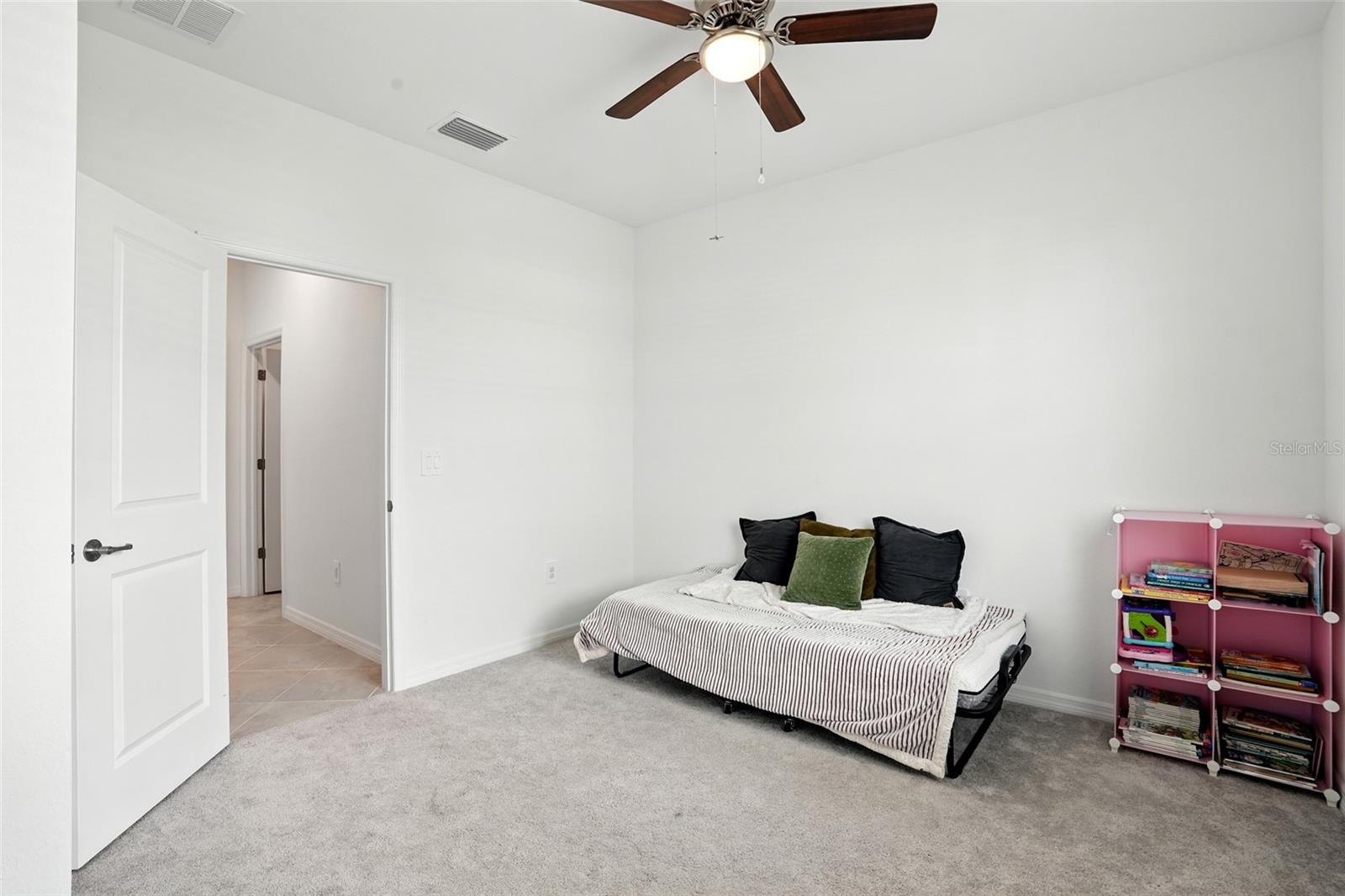 HAMPTON LKS/RIVER HALL SOUTH - Residential