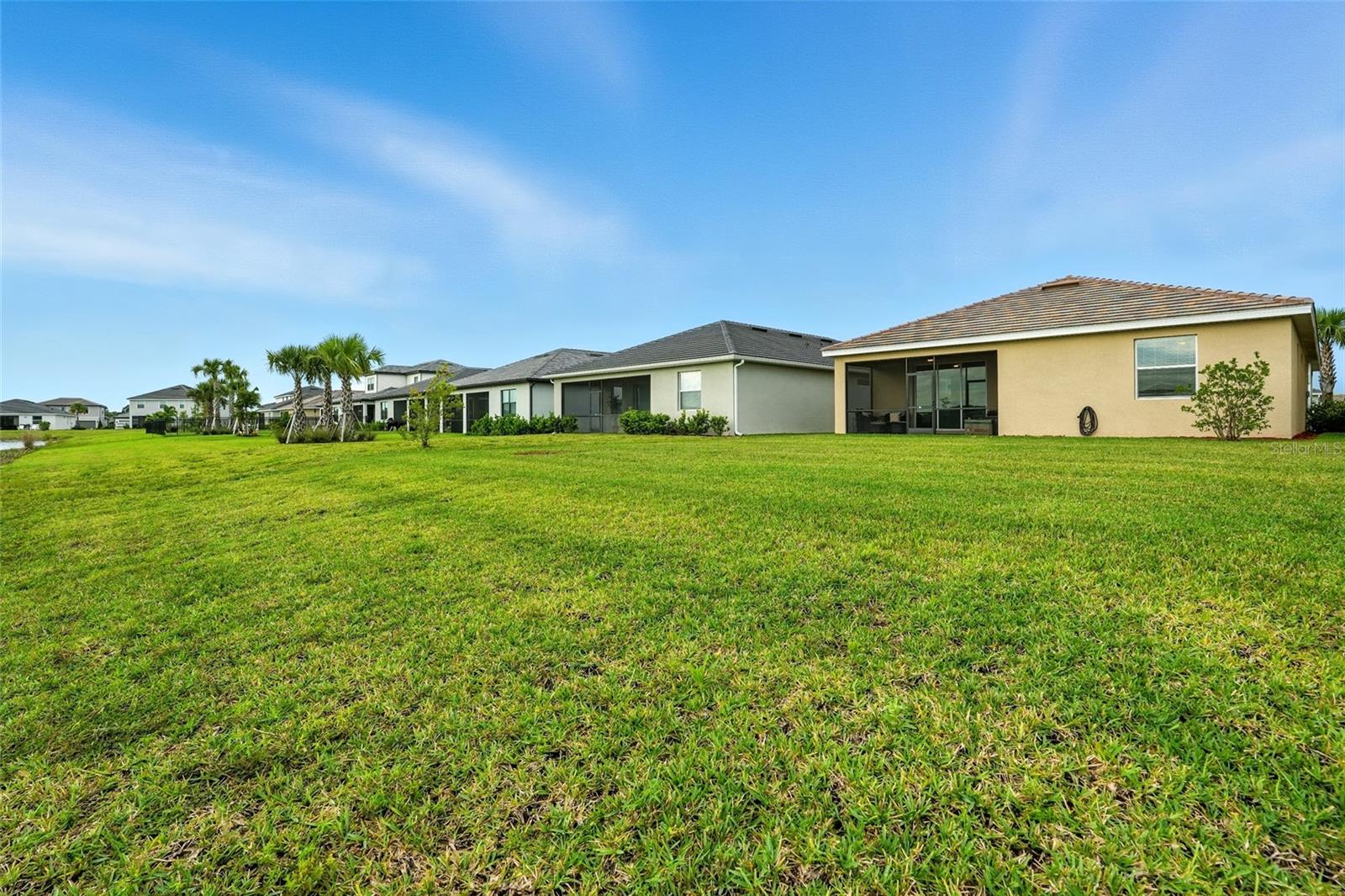 HAMPTON LKS/RIVER HALL SOUTH - Residential