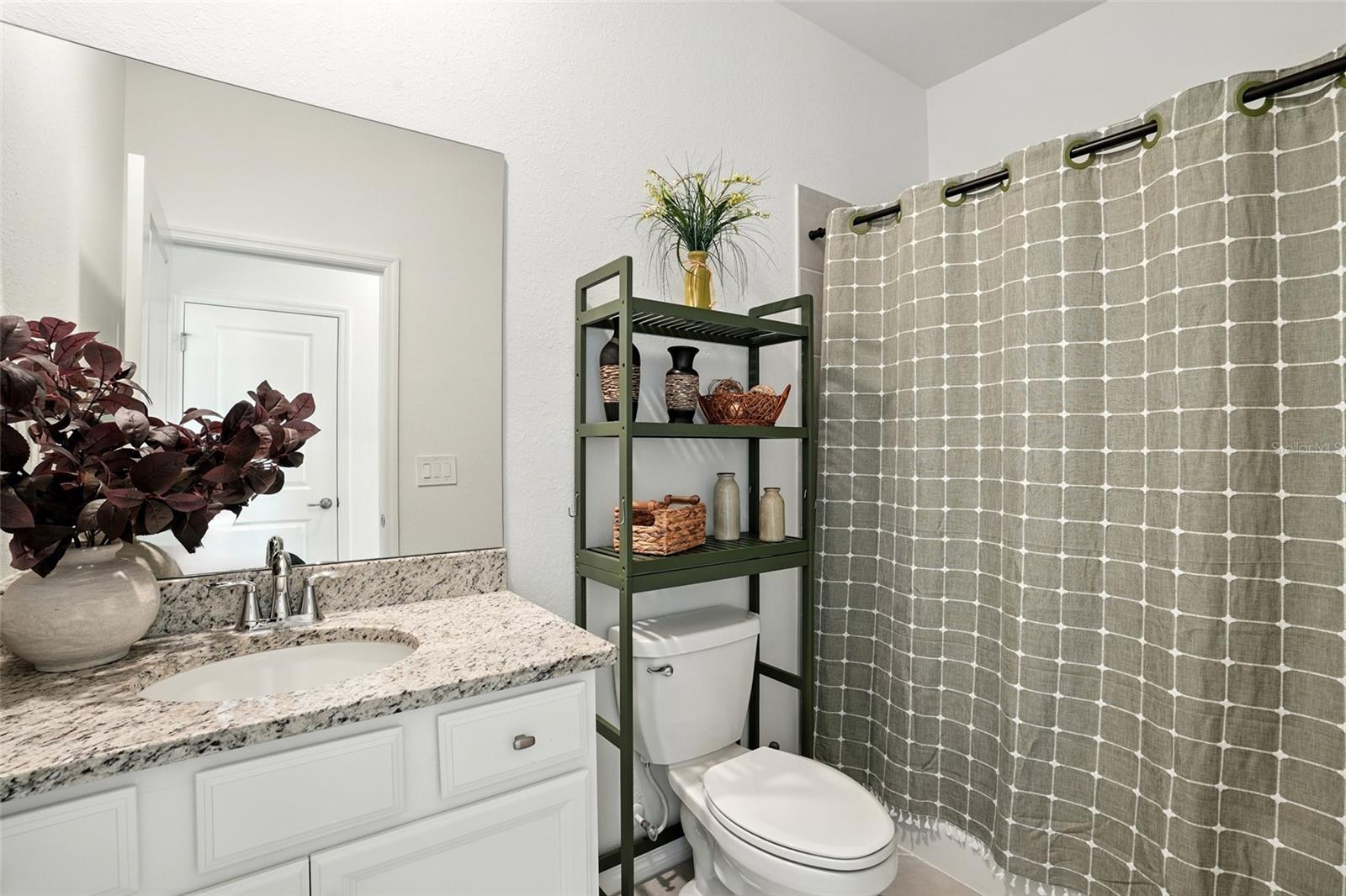 HAMPTON LKS/RIVER HALL SOUTH - Residential