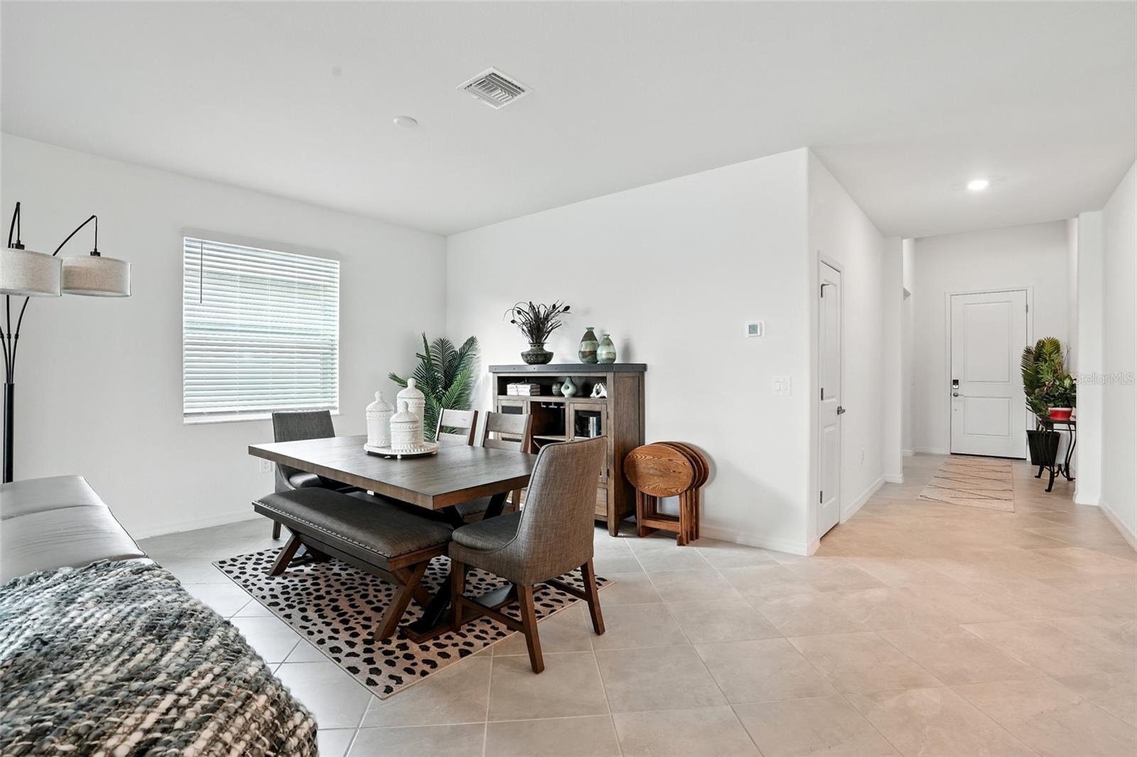 HAMPTON LKS/RIVER HALL SOUTH - Residential