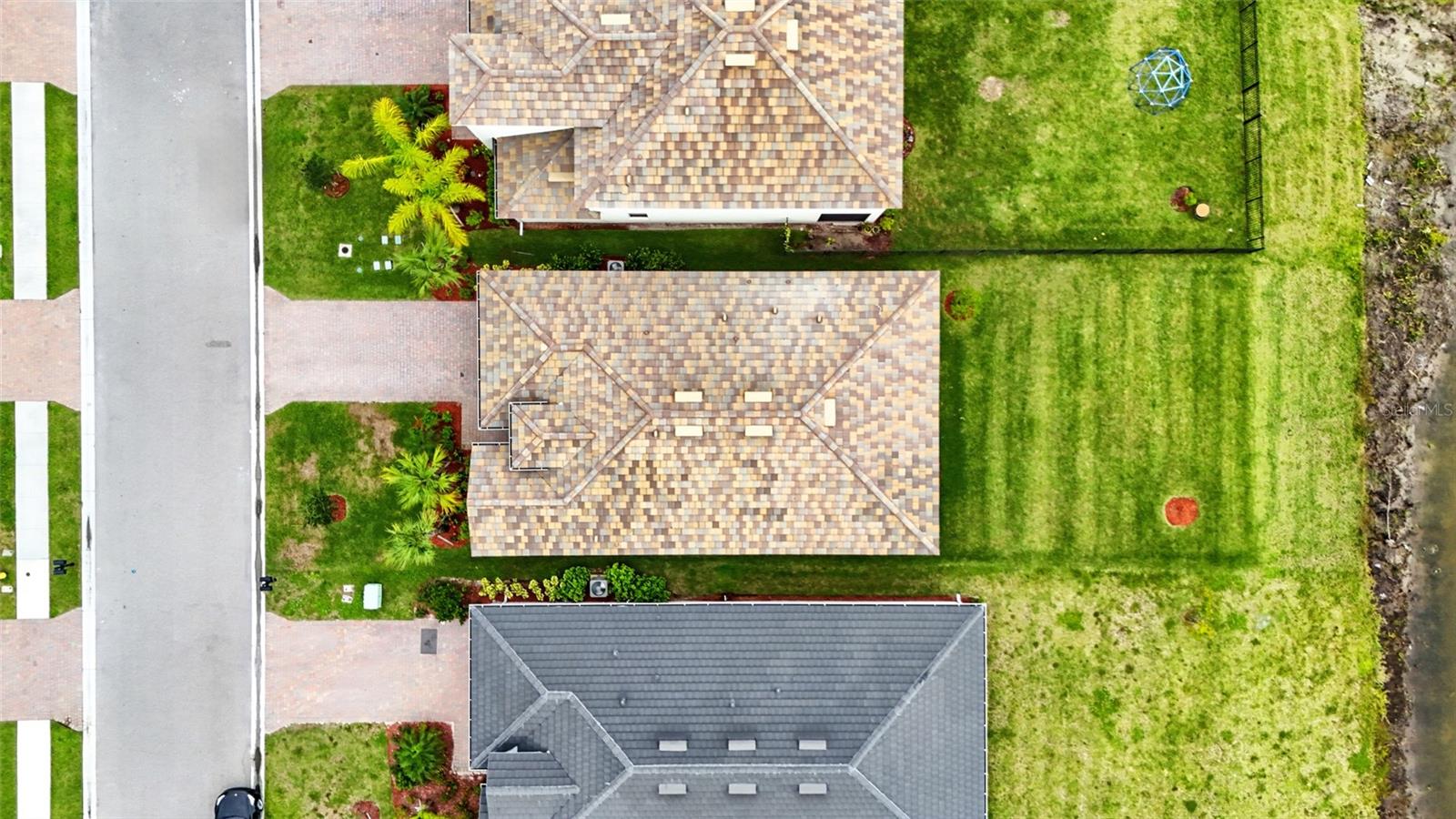 HAMPTON LKS/RIVER HALL SOUTH - Residential