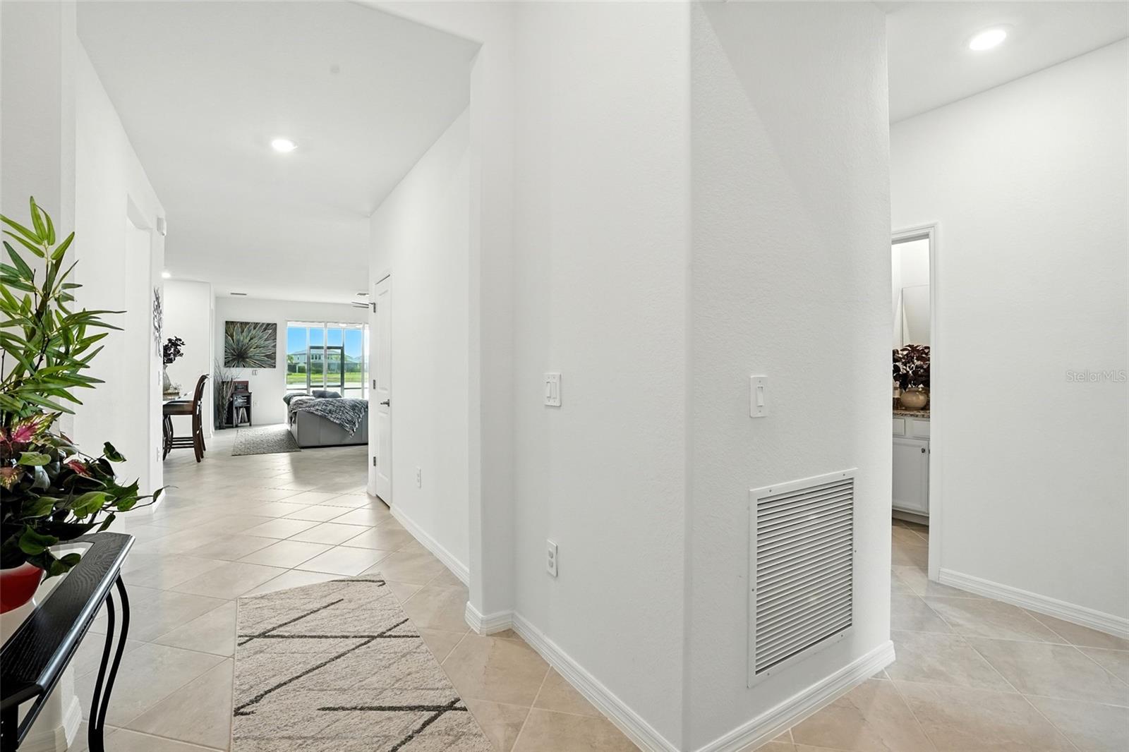 HAMPTON LKS/RIVER HALL SOUTH - Residential