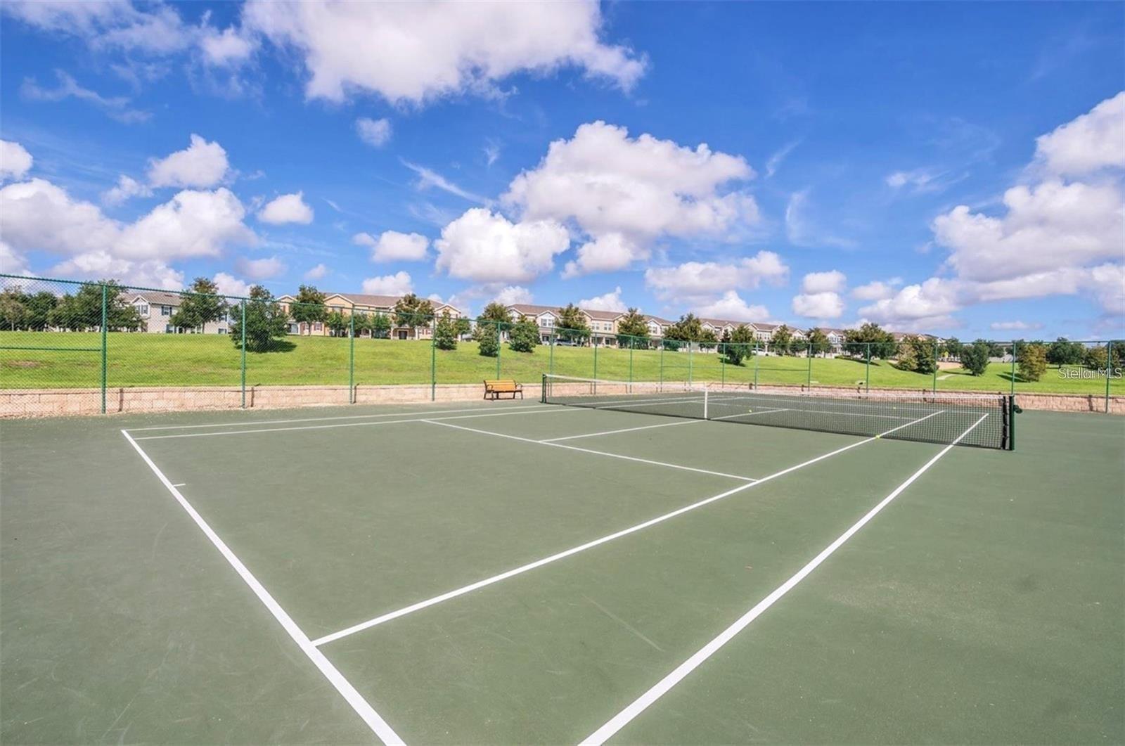 SUMMERLAKE PD PH 1B - Residential Lease