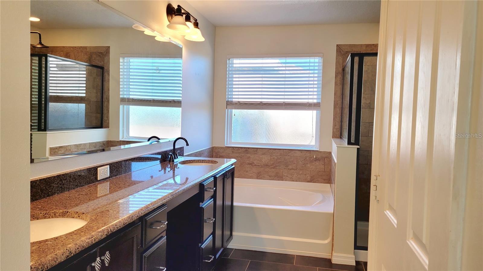 SUMMERLAKE PD PH 1B - Residential Lease